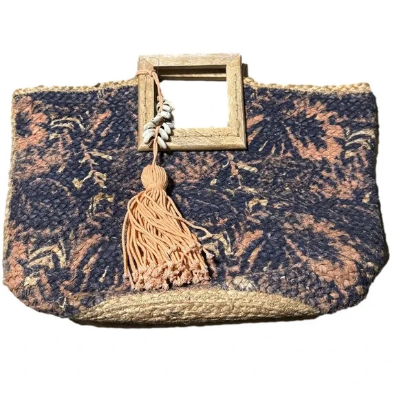 Time and Tru Wood Handle Jute Tote Coral Tassels Wooden Handle - Picture 3 of 11